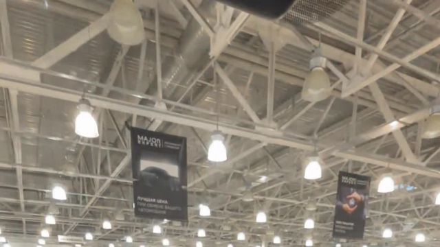 26.12 4188034 Toyota LC200 FL.MOV