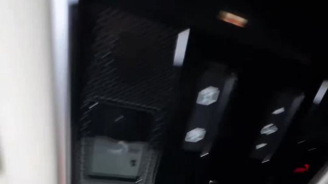 26.12 PA027143 Range Rover V8 Autobiography.MOV