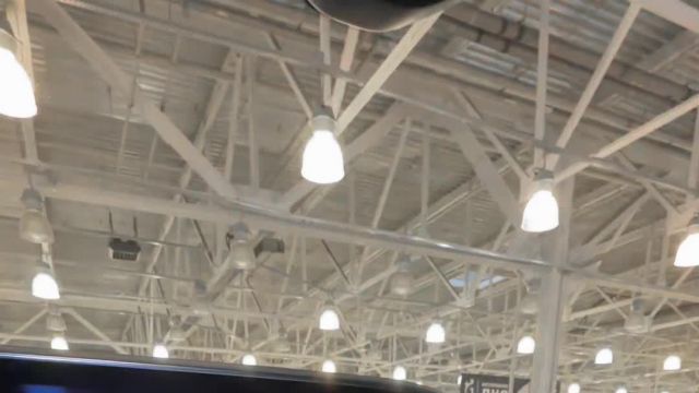 26.12 R205879 Cadillac Escalade V.MOV