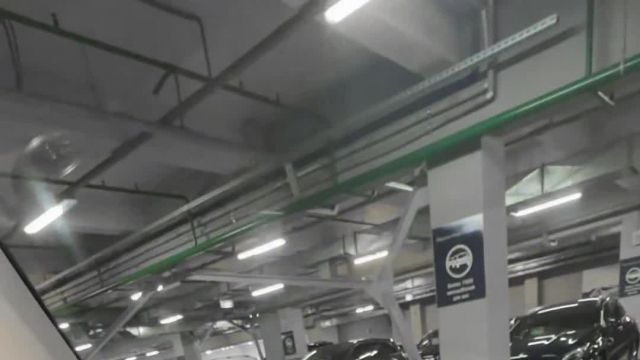 13.01 1F966677 Mercedes-Benz GLC 200.MOV