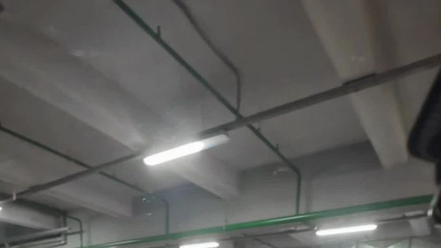 13.01 B103346 Mercedes-Benz GLE.MOV