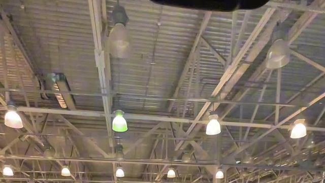 16.01 PE107868 Voyah Dream.MOV