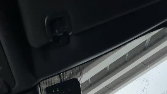 28.01 4N2456491 Land Rover Discovery.MOV