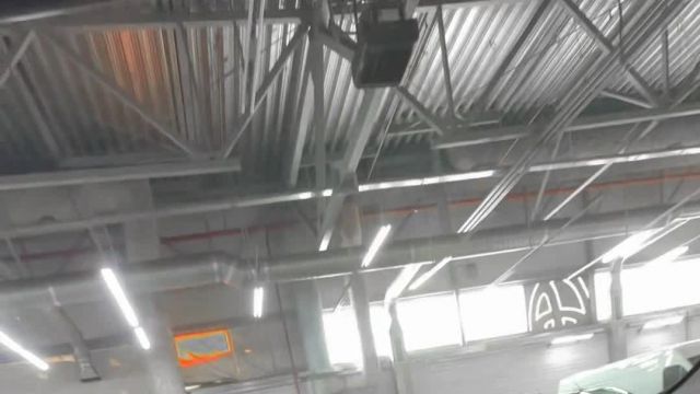 03.02 02004064 Lexus RX200t.MOV