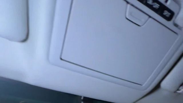 12.02 4181906 Toyota LC200 FL.MOV