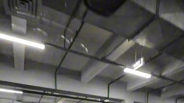 31.03 5L001698 Mercedes-Benz E 220.MOV