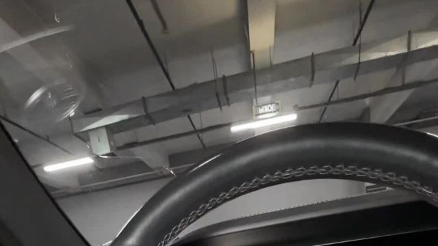 06.04 1A955566 Mercedes-Benz E 200.MOV