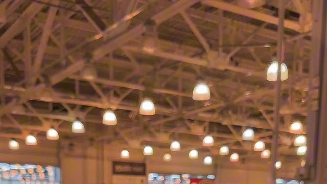 10.04 RA232576 Range Rover Autobiography.MOV