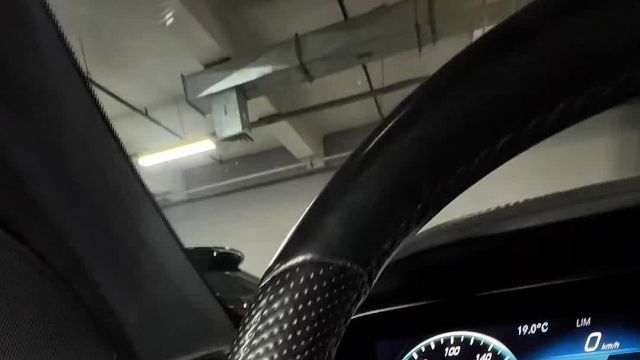 21.04 5L043944 Mercedes-Benz E.MOV