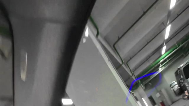 04.05 1A584843 Mercedes GLE.MOV