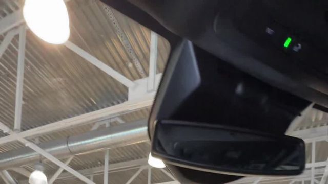 07.05 NR194776 Cadillac Escalade V.MOV