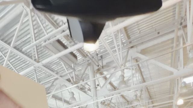 26.06 0Y811338 BMW X7.MOV
