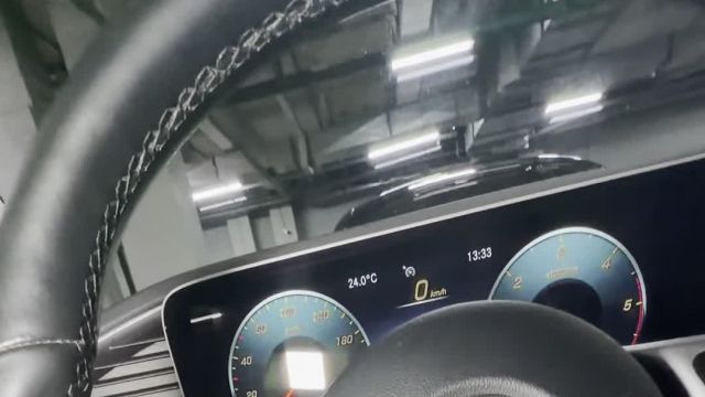 04.08 1A318469 Mercedes-Benz GLE.MOV