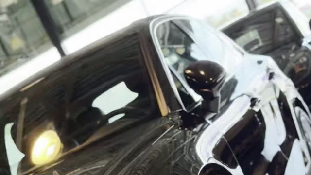 11.09 DA00702 Porsche Cayenne.MOV