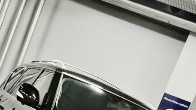 15.09 U0080753 Infiniti QX80.MOV