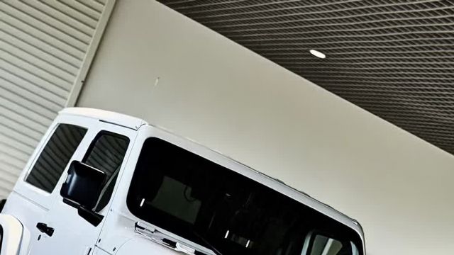 30.09 JW219205 Jeep Wrangler.MOV