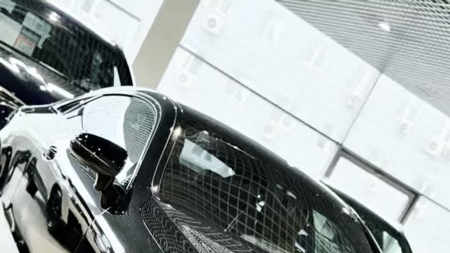 14.10 1F128713 Mercedes-Benz E 200 Coupe.MOV