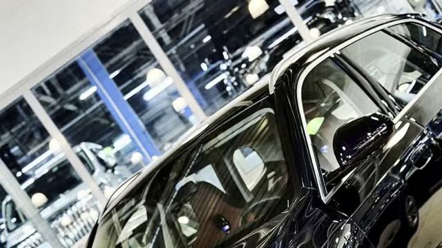 23.10 RM901385 BMW X1.MOV