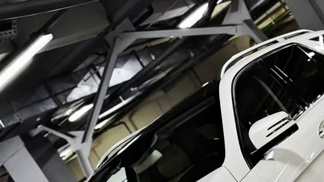 27.10 1B082320 Mercedes GLE.MOV